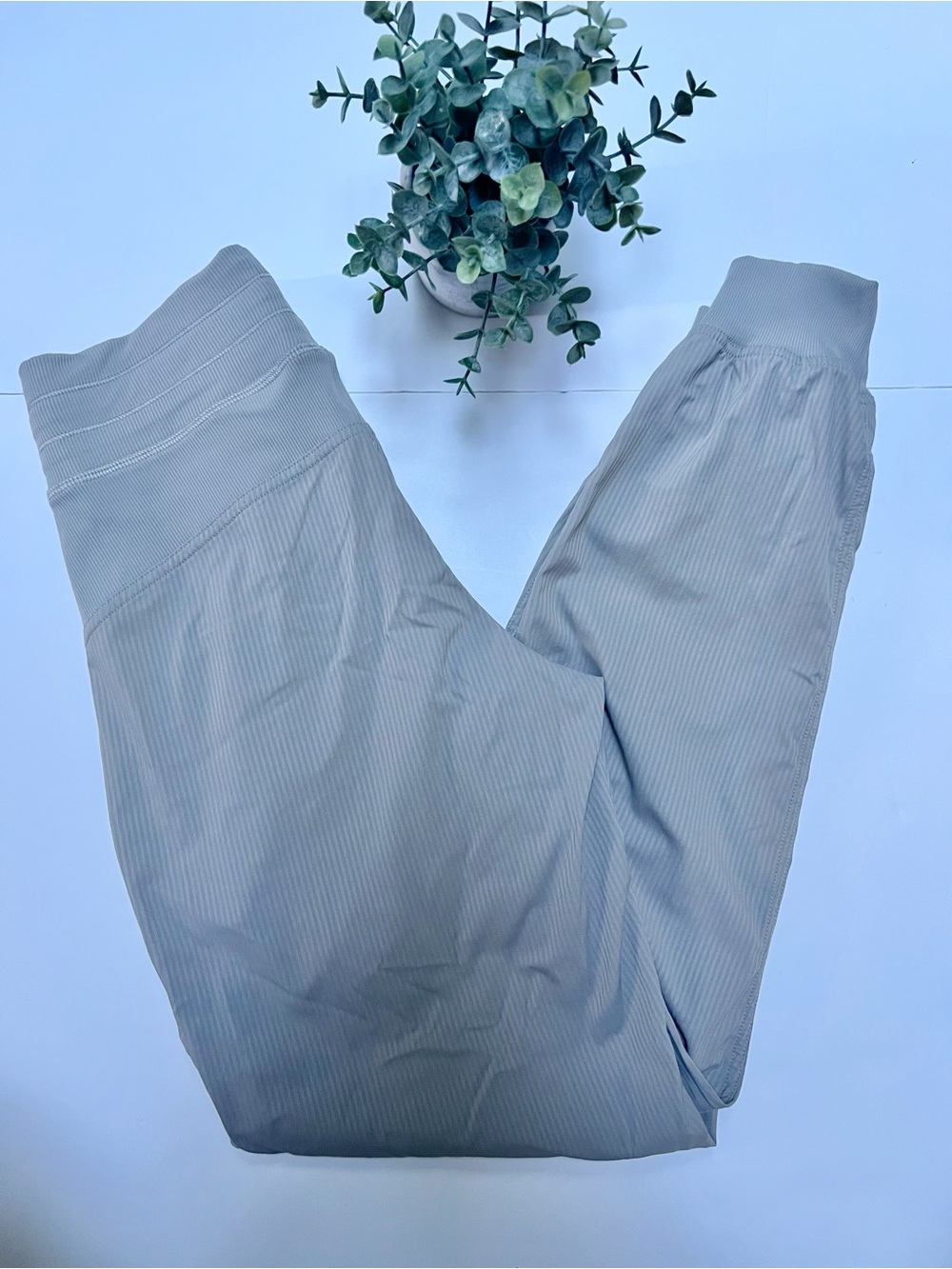 Lululemon Dance Studio Mid-Rise Jogger *Full Length Warm Ash Grey Size 4